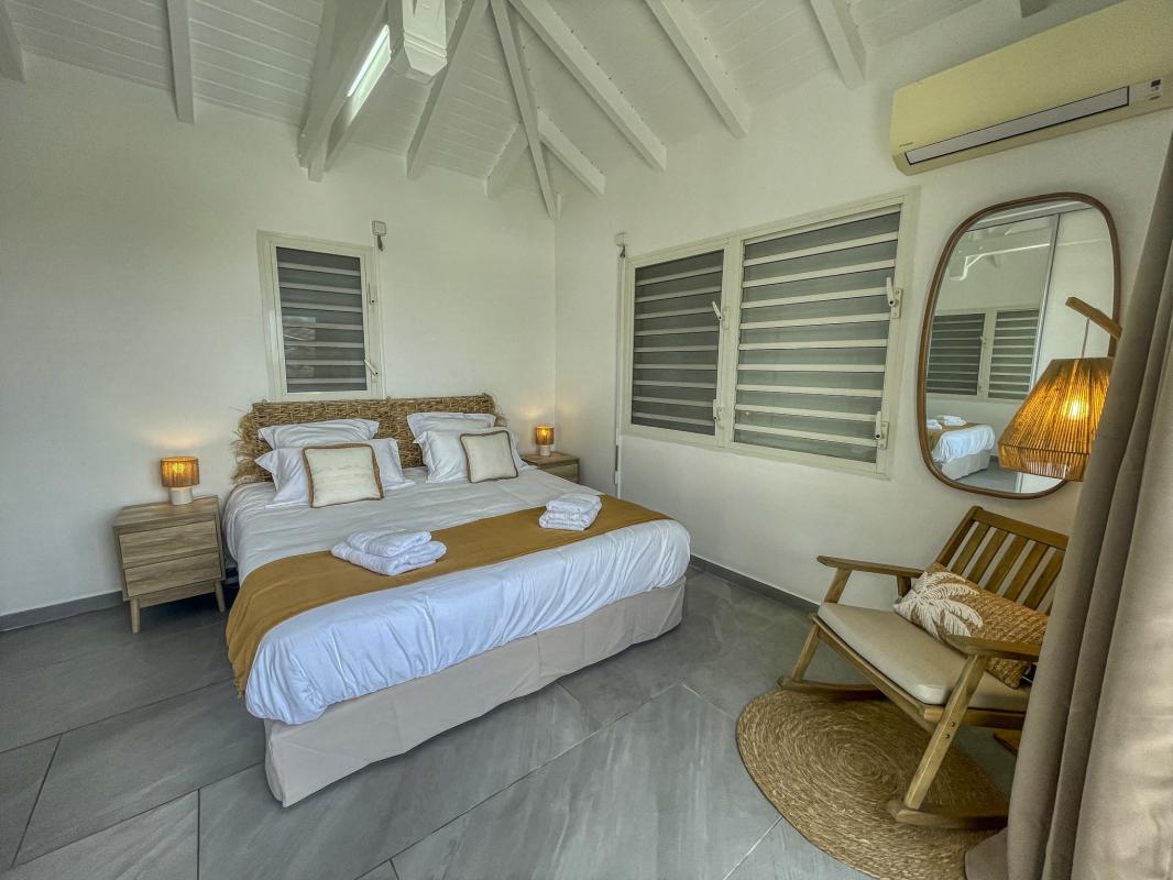 23.Location villa piscine vue mer Sainte Anne Guadeloupe_Chambre 1 Etage